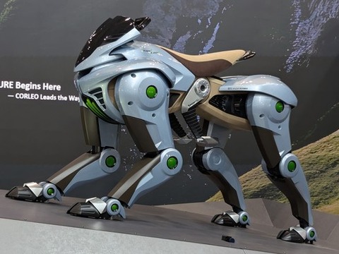 【経済】人が乗れる四足歩行ロボ「CORLEO」、2035年に製品化へ　川崎重工