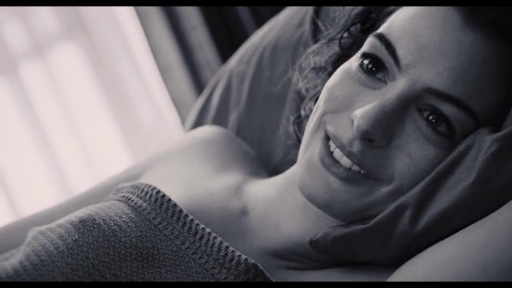 LOVE & OTHER DRUGS_8