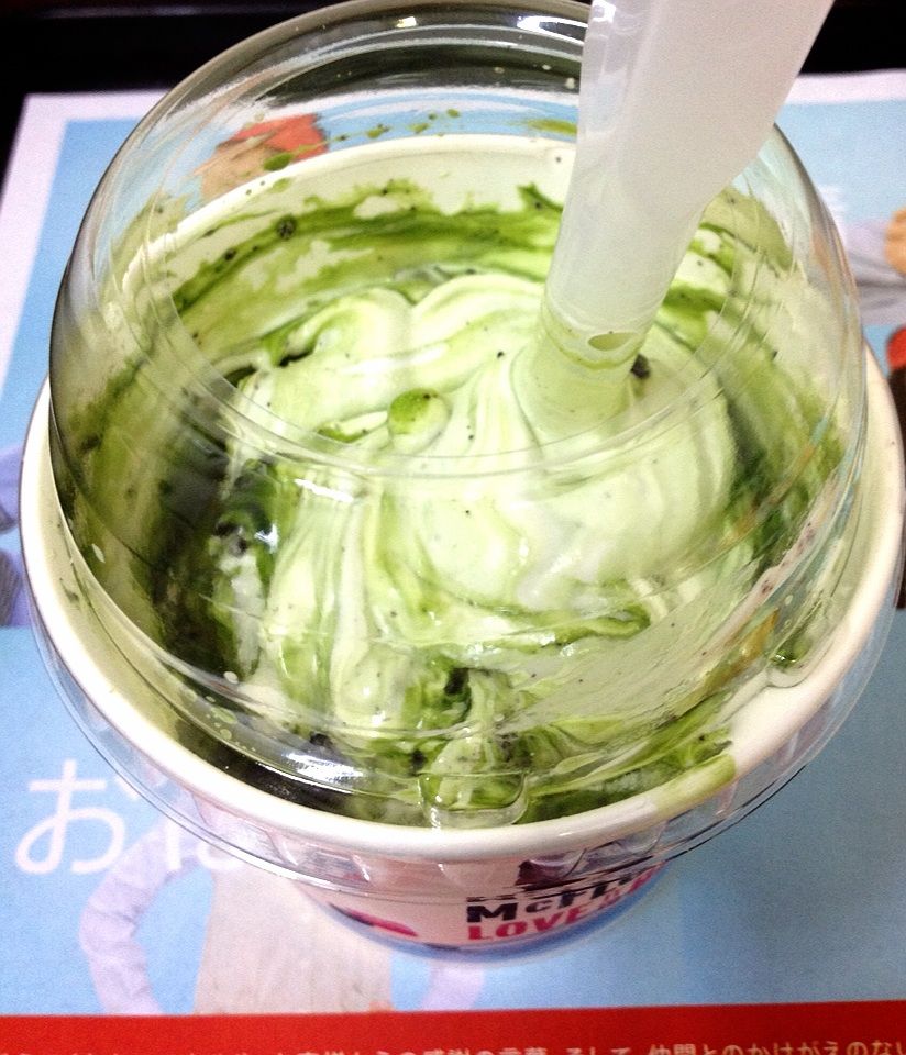 またまた マックフルーリー抹茶オレオ食べてみた 突然ドットコム またまた マックフルーリー抹茶オレオ食べてみた 突然ドットコム