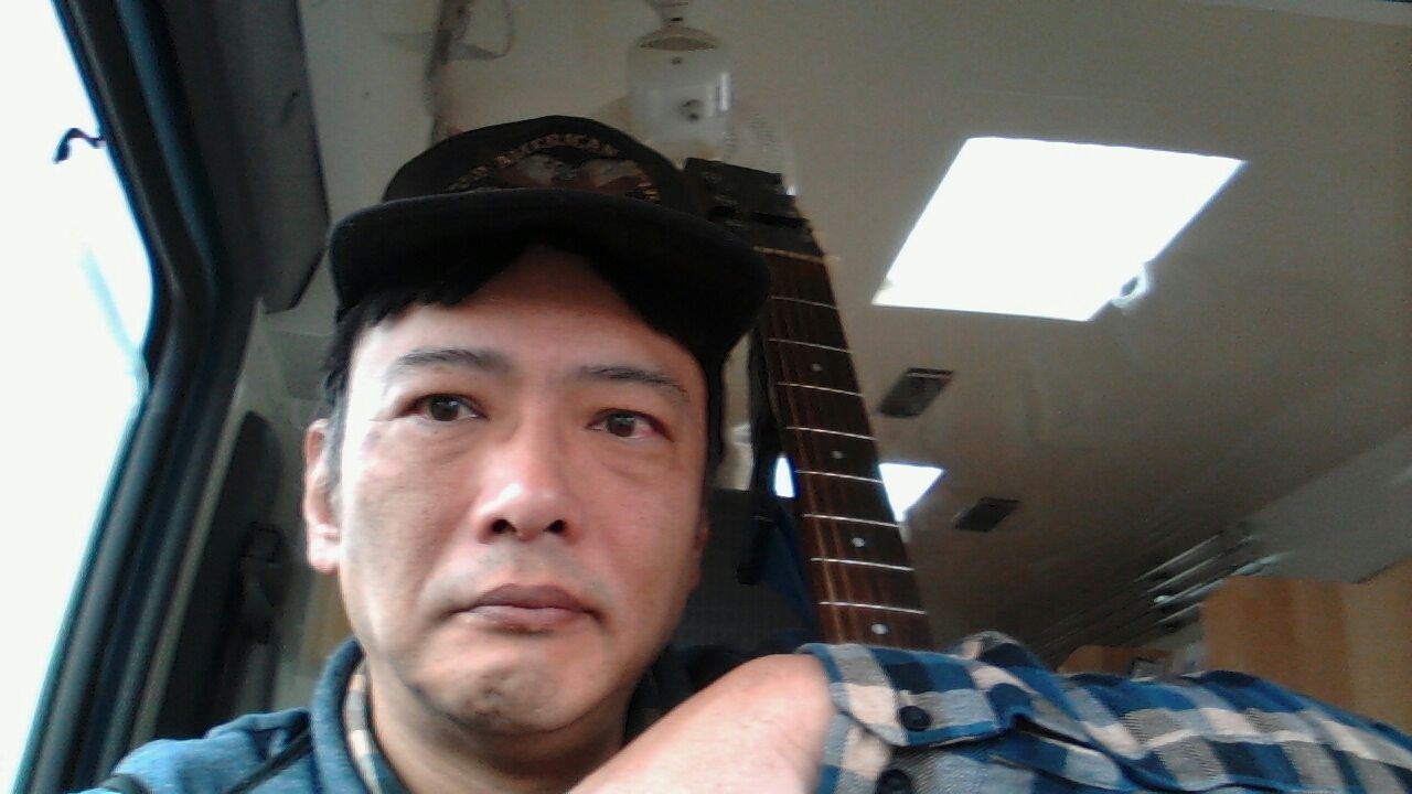 種子島焼 窯元 葉山窯 曽木邦治 。
風 ~ 大久保 一久さん ライブ イン 渋谷ライブ ハウス 1984 ♪
コメントトラックバック