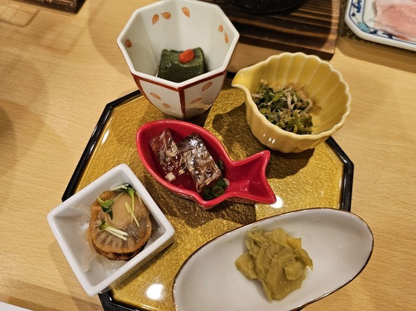 02 季節の小鉢盛り合わせ