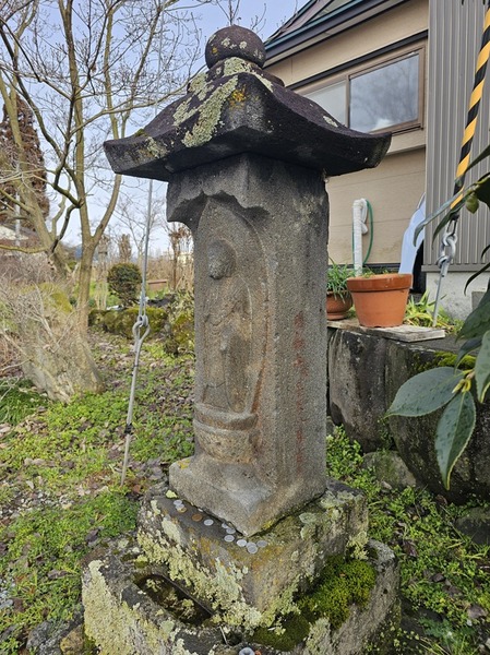 お地蔵さまは明和の生まれ