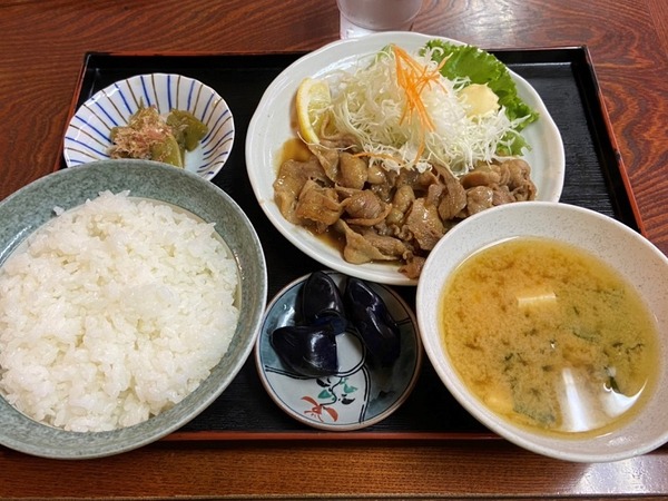 焼肉定食。