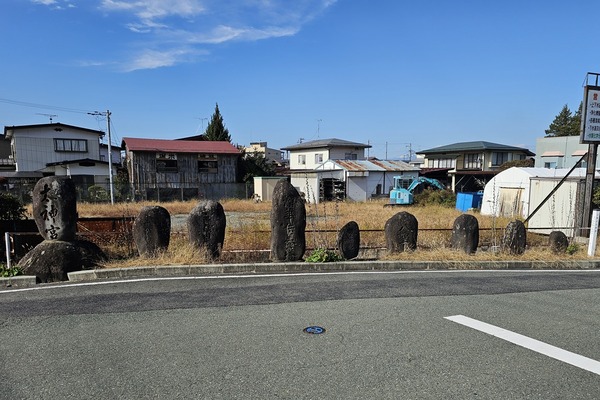 大野目の石碑群