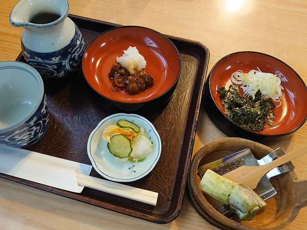 薬味と本ワサビ。