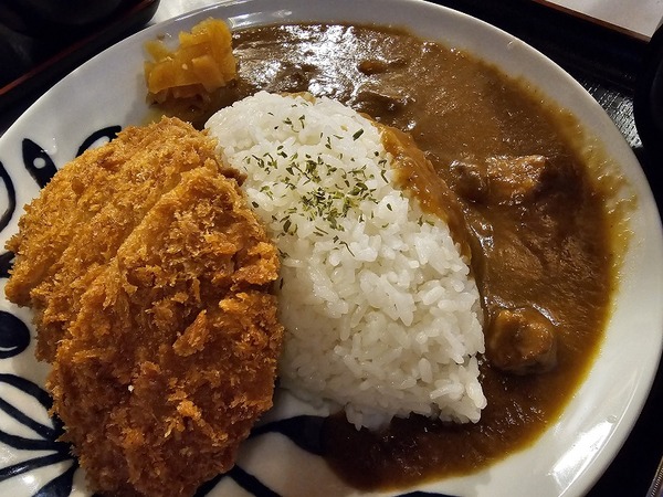 カツは揚げたて