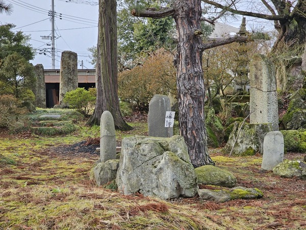 石碑も複数