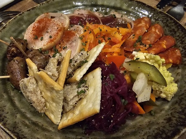 03 前菜の盛り合わせ