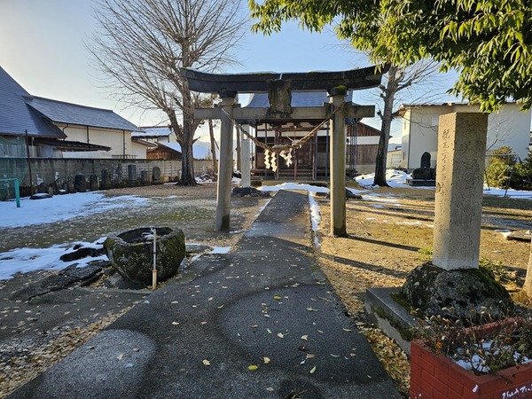中山の八幡神社