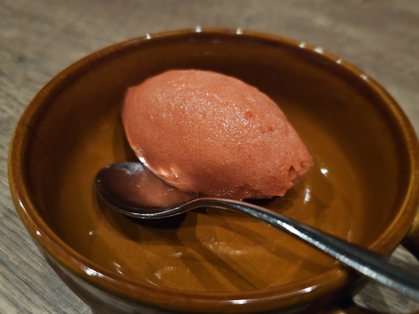 07 自家製・いちごのシャーベット