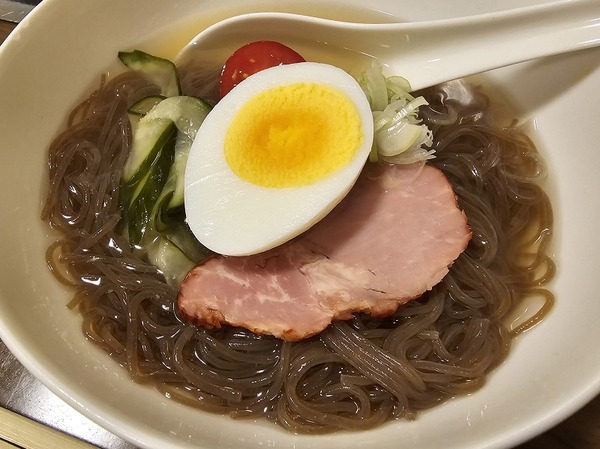 冷麺は韓国風