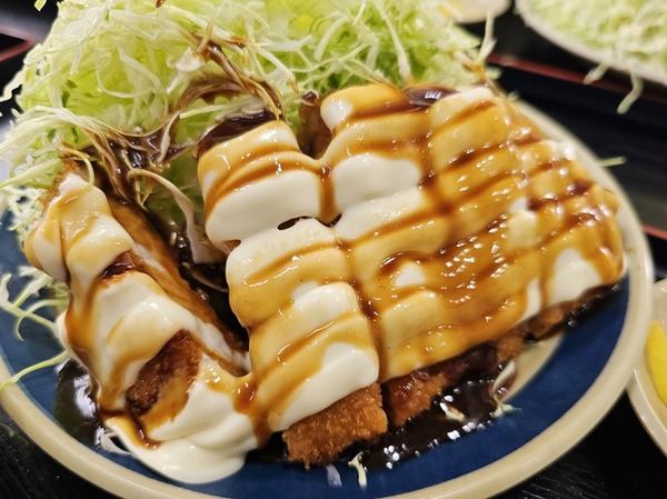 ソースたっぷり