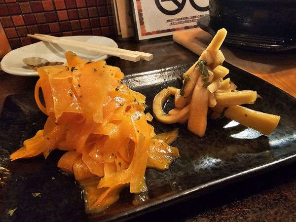 ニンジンのサラダとお漬物