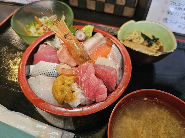 海鮮丼のセット