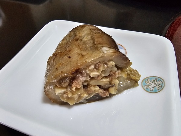 あけびの肉詰め