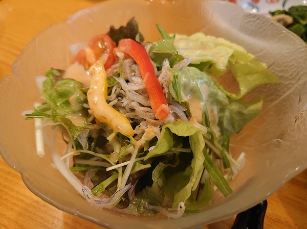 サラダ。