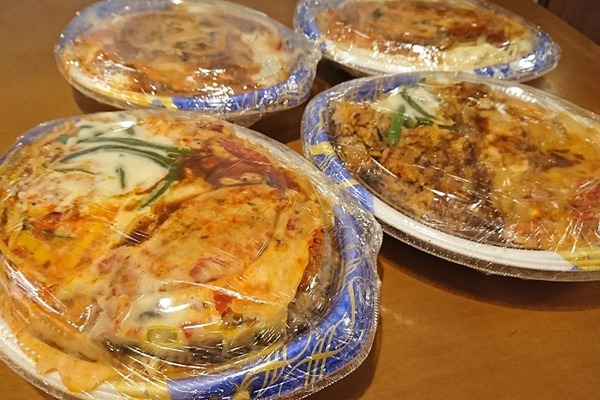 ４品テイクアウト。