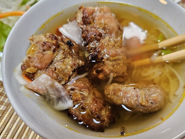 チャーシューとつみれ?