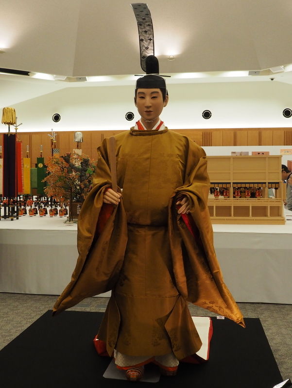 天皇だけが着用する「黄櫨染御袍」を拝見、はたして本物？ : 東葛人的道楽