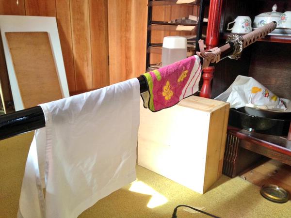 刀剣乱舞 模造刀 を購入した女子達の使い道が斬新過ぎるｗｗｗ とうらぶ速報 刀剣乱舞まとめブログ