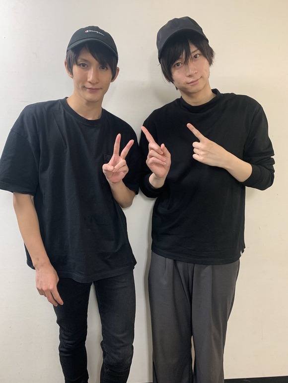 D9vxypIU8AAsOhP