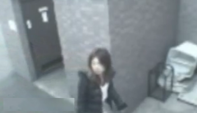 防犯カメラが捉えた徹底的瞬間！女の子が野ションする姿を防犯カメラが捉えております！女の子だって我慢出来ないときは野外でするのねｗ