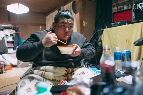 【悲報】日本が衰退した理由、まさかの「お前ら」だった・・・