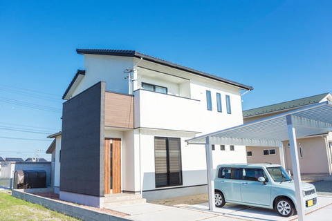 磯野波平(54)「月収78万ボーナス160万、桜新町に一戸建て持ってます」