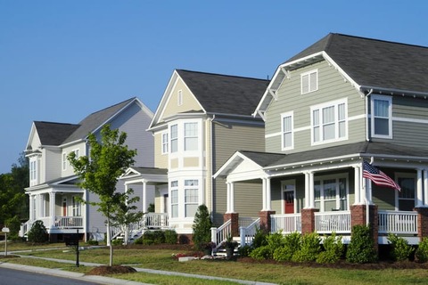 【悲報】アメリカさん、住宅金利7%で家買えない人続出なのに景気好調