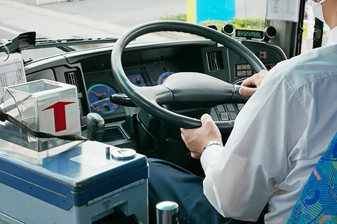 バス運転士ぼく、今日も元気に「休日出勤」ｗｗｗｗｗ