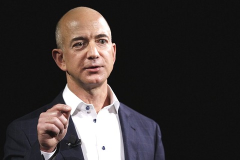 【画像あり】アマゾン CEOジェフ・ベゾス氏（年収1000億円）の「結婚相手」がコチラｗｗｗｗｗ