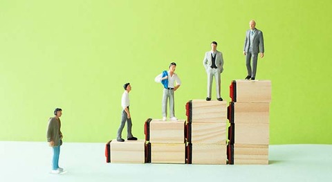 【悲報】弊社、割とガッツリ「年功序列」が廃止される