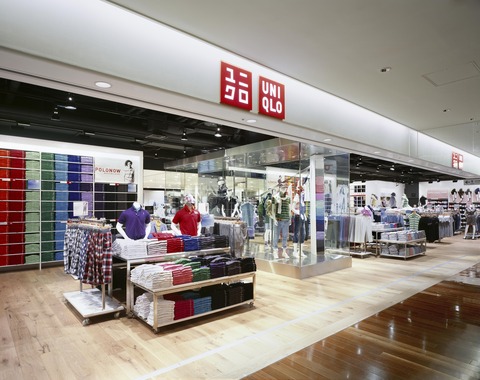 【悲報】ユニクロ、ついに値上げ←約4％アップ・・・