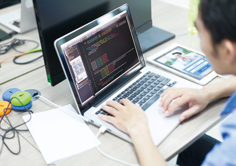 【悲報】ワイSE(専門　DB2、AIX、SAS、matlab)、ひっそりと死に始める・・・