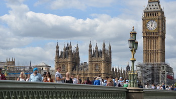 イギリス 242