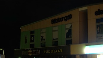 2018-11-23-23-48-27