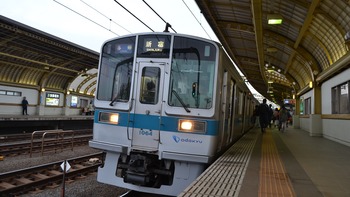 秒5 084