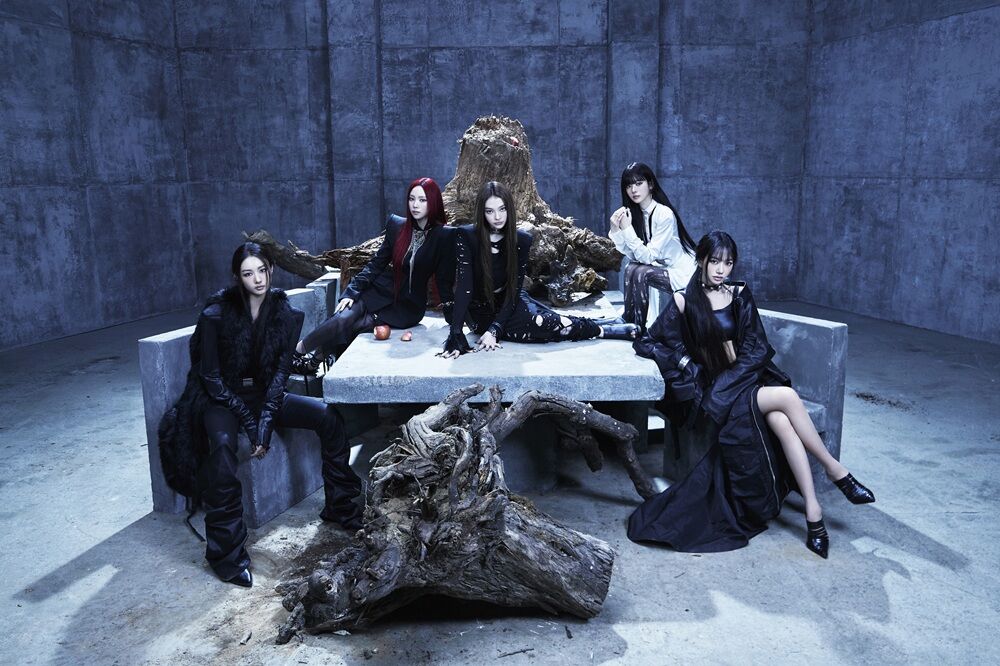 MEOVV THE 2nd EP ALBUM 『BITE NOW』タワーレコード限定特典付きで