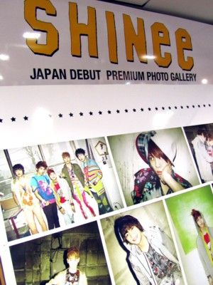 SHINee JAPAN DEBUT PREMIUM PHOTO GALLERY 【タワーレコード渋谷店