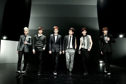 U-KISS Me_メインS