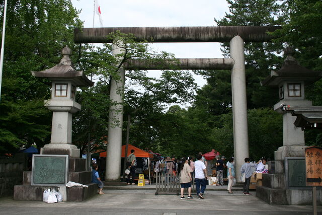 のみの市開催 富山護国神社 彡 観光とやまねっとブログ のみの市開催 富山護国神社 彡 観光とやまねっとブログ