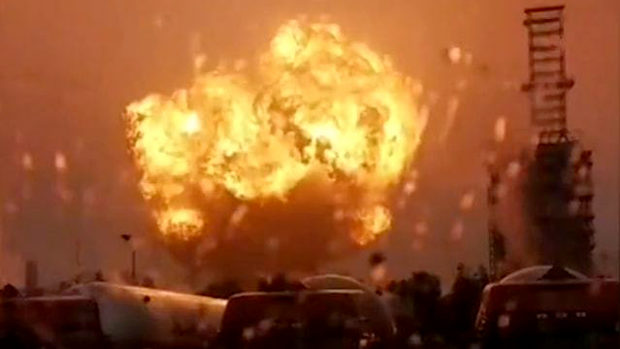 中国、またしても製油所が大爆発！