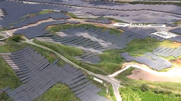 【動画】阿蘇の悲惨な20万枚の太陽光パネル、ついに海外メディアも報道…