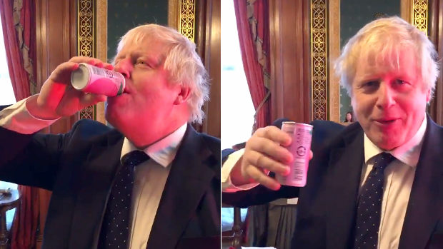 【英国】保守党大勝！ここで福島の桃ジュースを飲むジョンソン首相を見てみましょう。