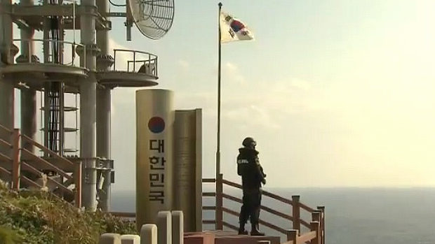 日経新聞のCM、韓国が不法占拠の「竹島」に韓国国旗がはためくシーンを挿入!