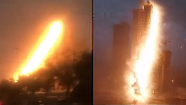 中国、高層マンションの高圧電線に落雷！