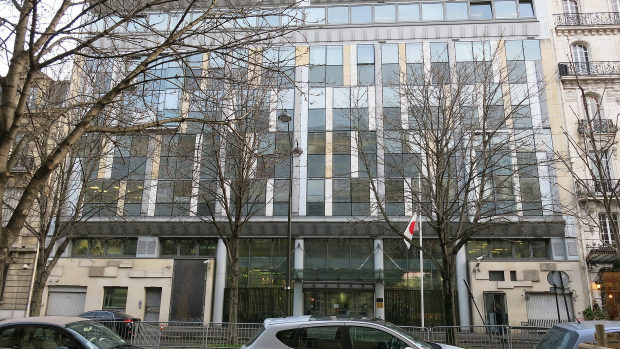 在仏日本人「助けて。母が攻撃された」⇒ 日本大使館「関われない。フランスとの友好関係が優先」