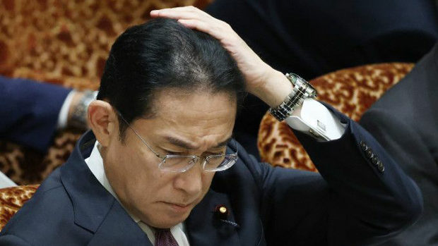 【マスゴミ】沖縄タイムス「総理、また散髪かよ。2週間に1回ペース」⇒ 散髪にまでイチャモン