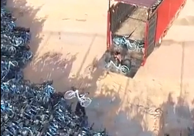 【動画】中国あるある、シェアサイクルの大墓場が圧巻すぎる！空撮映像がこちら…