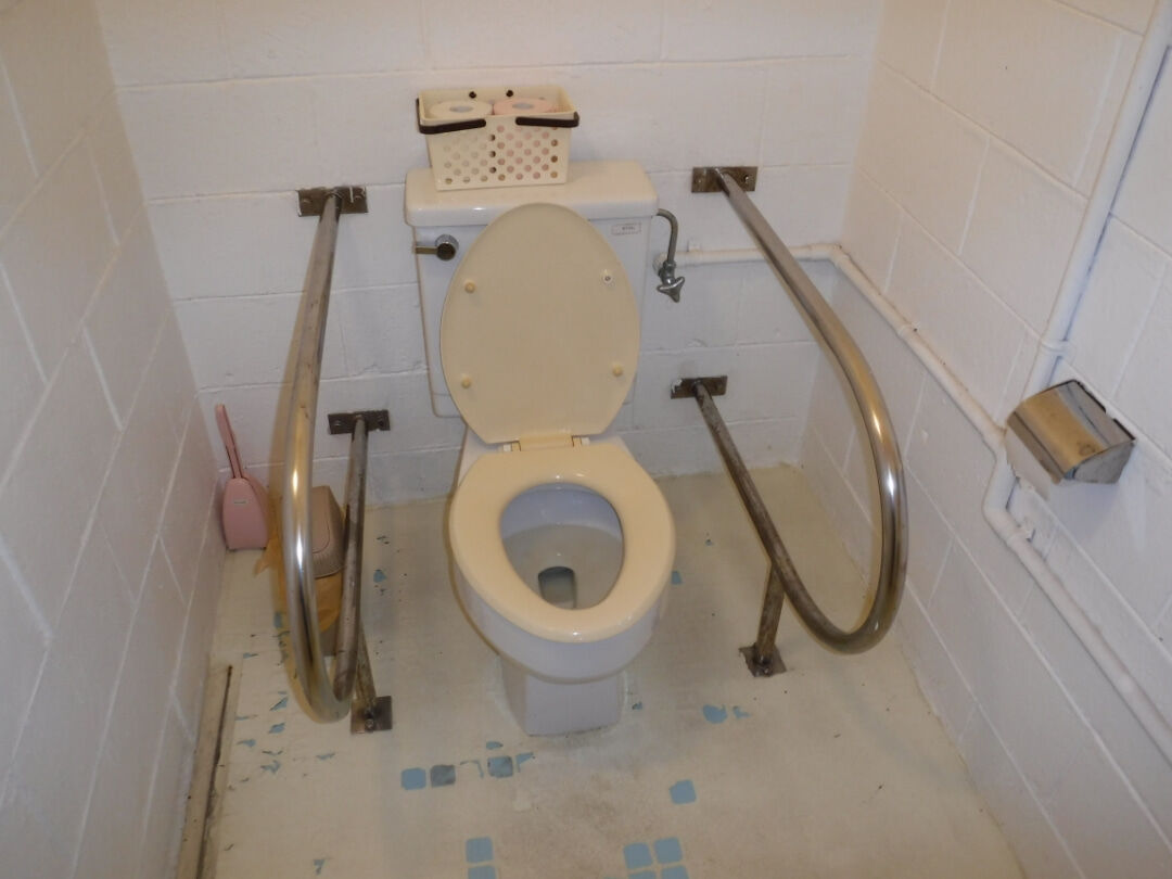 東洋陶器】 与那原町に潜む衝撃の珍品 : TOYOの旅行とトイレ調査日記